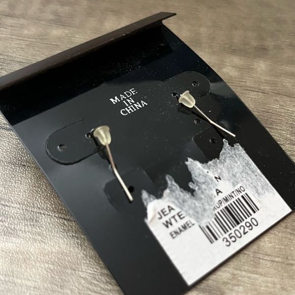 "MINT" DANGLE EARRINGS - Picture 2 of 4